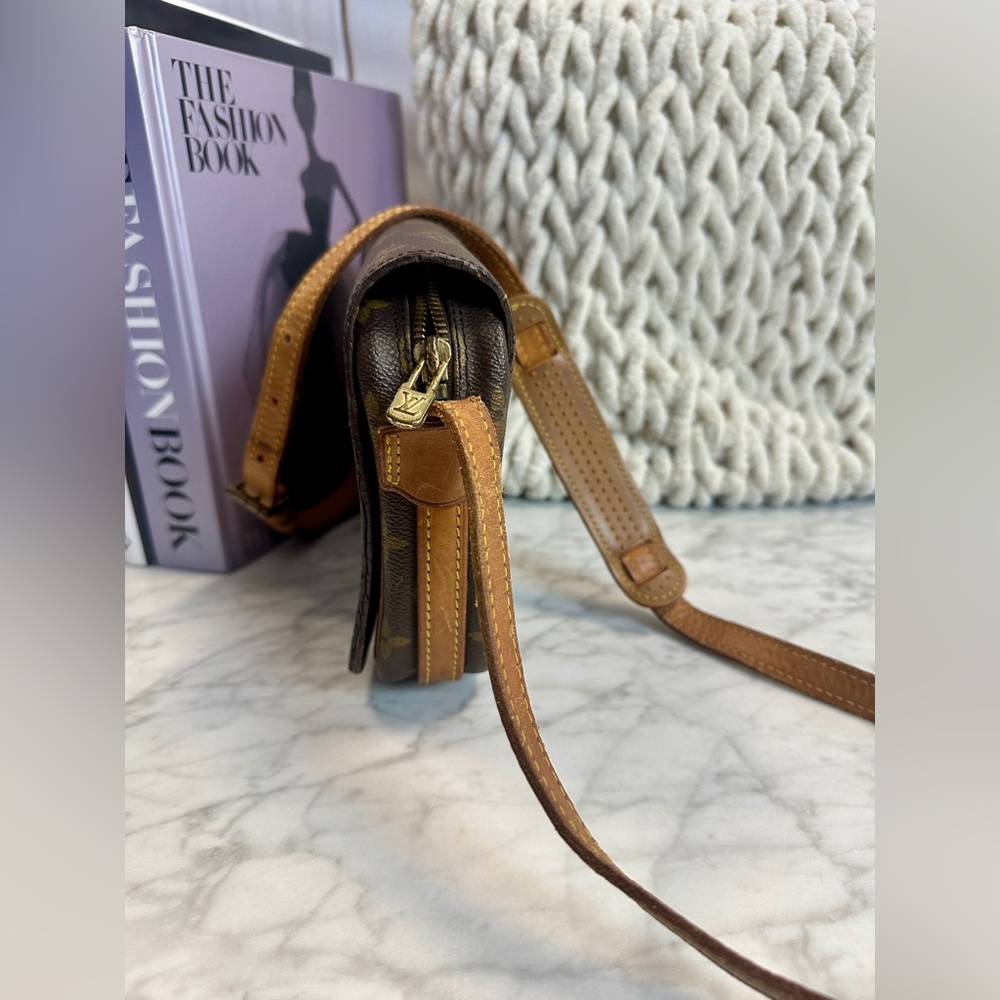 Louis Vuitton Monogram Brown Crossbody Bag - Picture 3 of 13